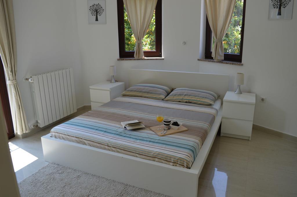 Apartments Villa Alba Poreč Eksteriør billede