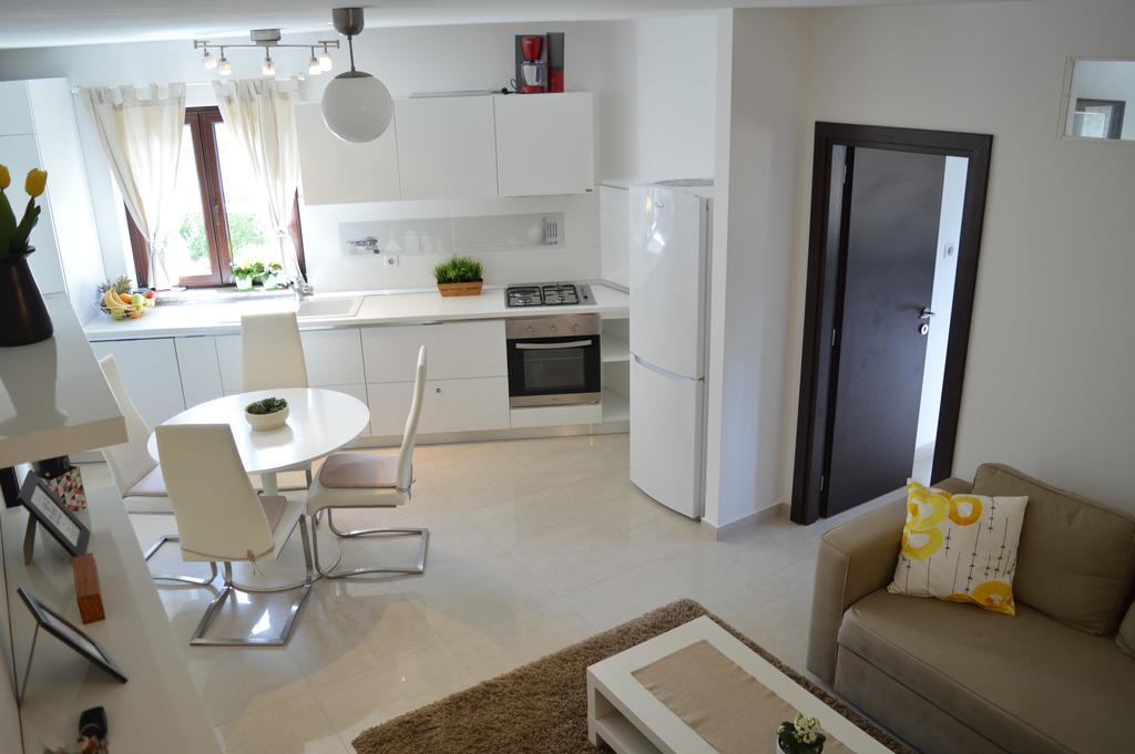 Apartments Villa Alba Poreč Eksteriør billede