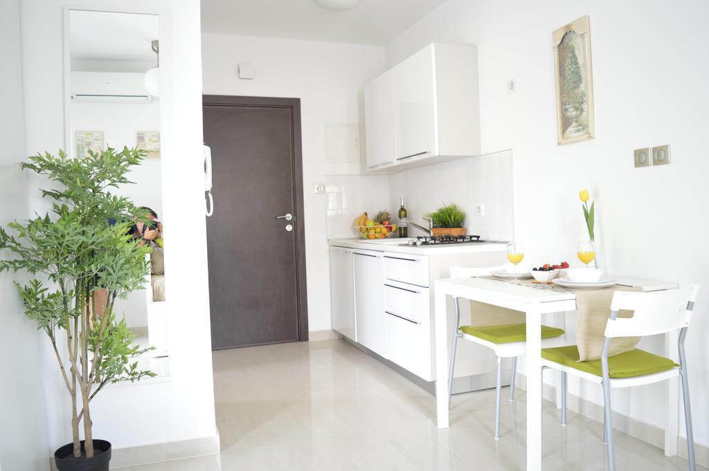 Apartments Villa Alba Poreč Eksteriør billede